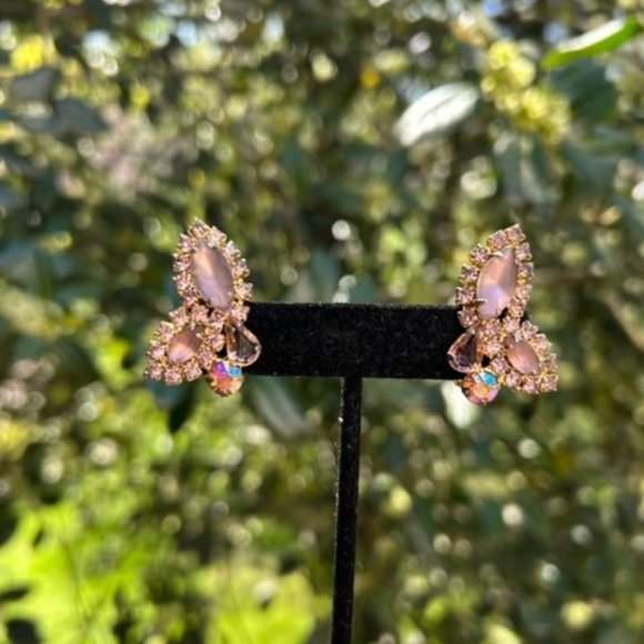 VTG WEISS Pink Aurora Borealis Rhinestone EARRINGS - Picture 2 of 11